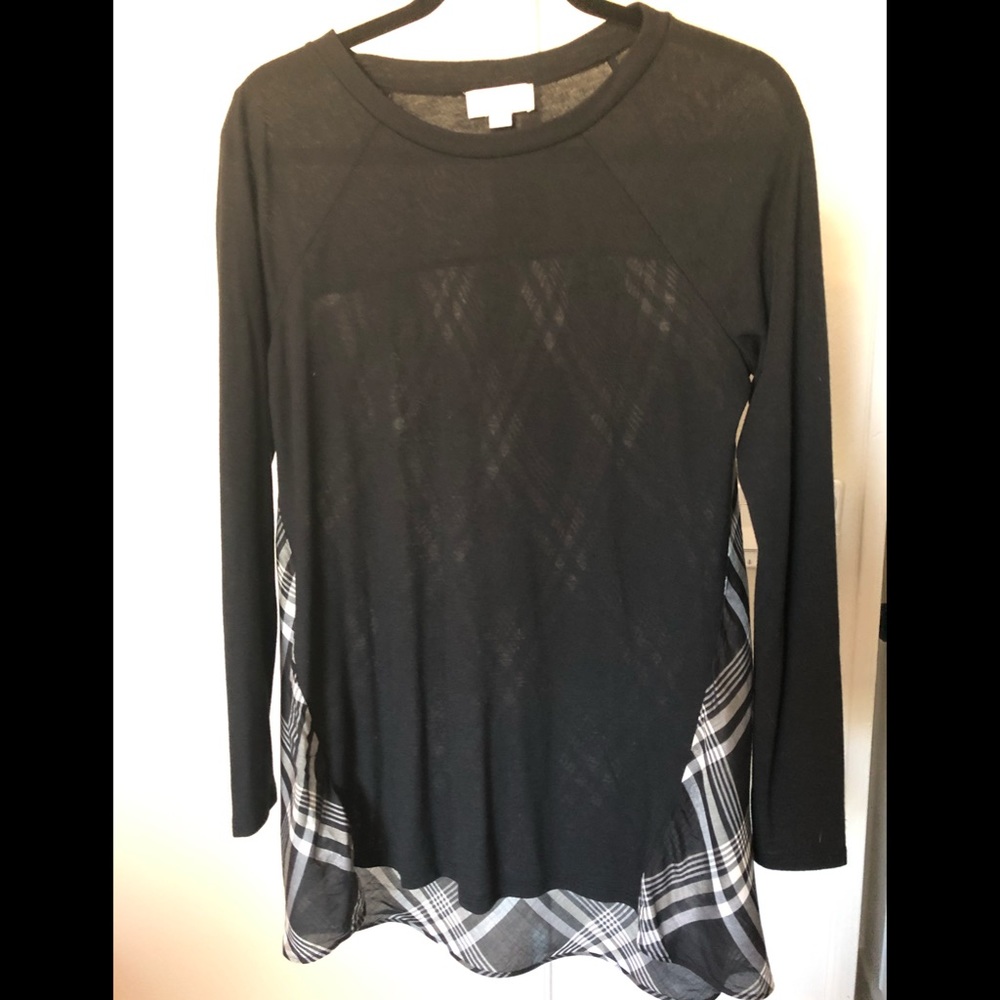 Black and White Maternity Sweater Top